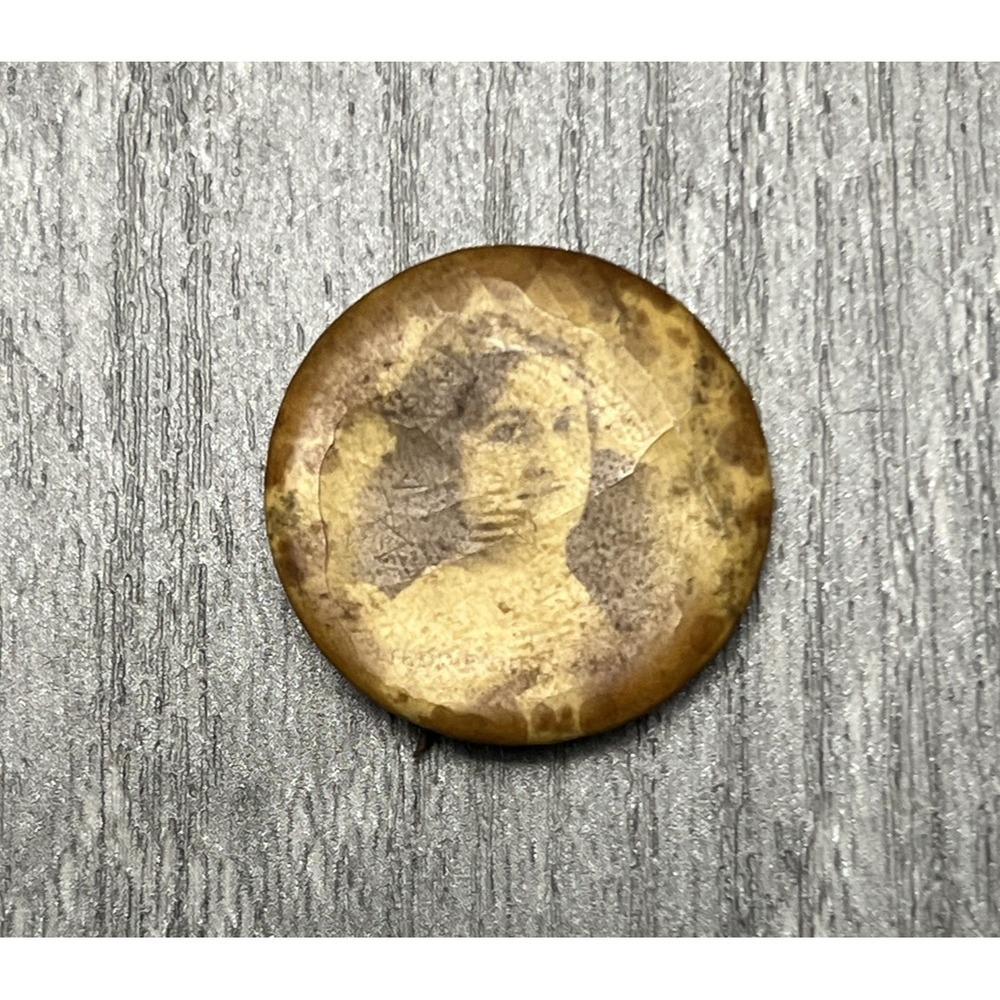 Vintage Sweet Caporal Cigarette Pinback Button Teddie Dutt Newark NJ 1907